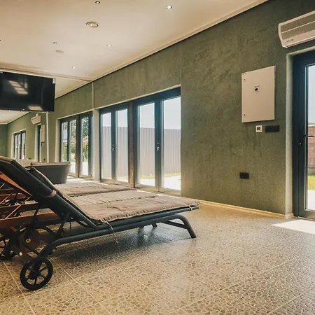 Lägenhetshotell Ribarski Konaci 4*