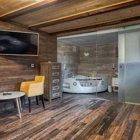 Hotel apartamentowy Ribarski Konaci *