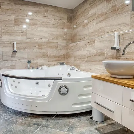 Ribarski Konaci Hotel apartamentowy 4*