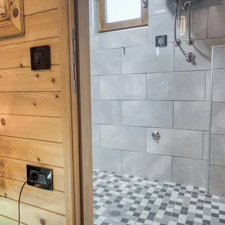 Lägenhetshotell Ribarski Konaci 4*
